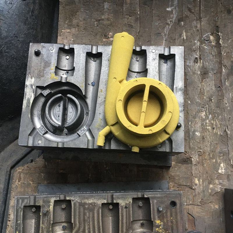 Як прадухіліць дэфекты сітаватасці, выкліканыя павелічэннем вільготнасці падчас вытворчасці адлівак з выкарыстаннем пакрытай пясчанай тэхналогіі летам?