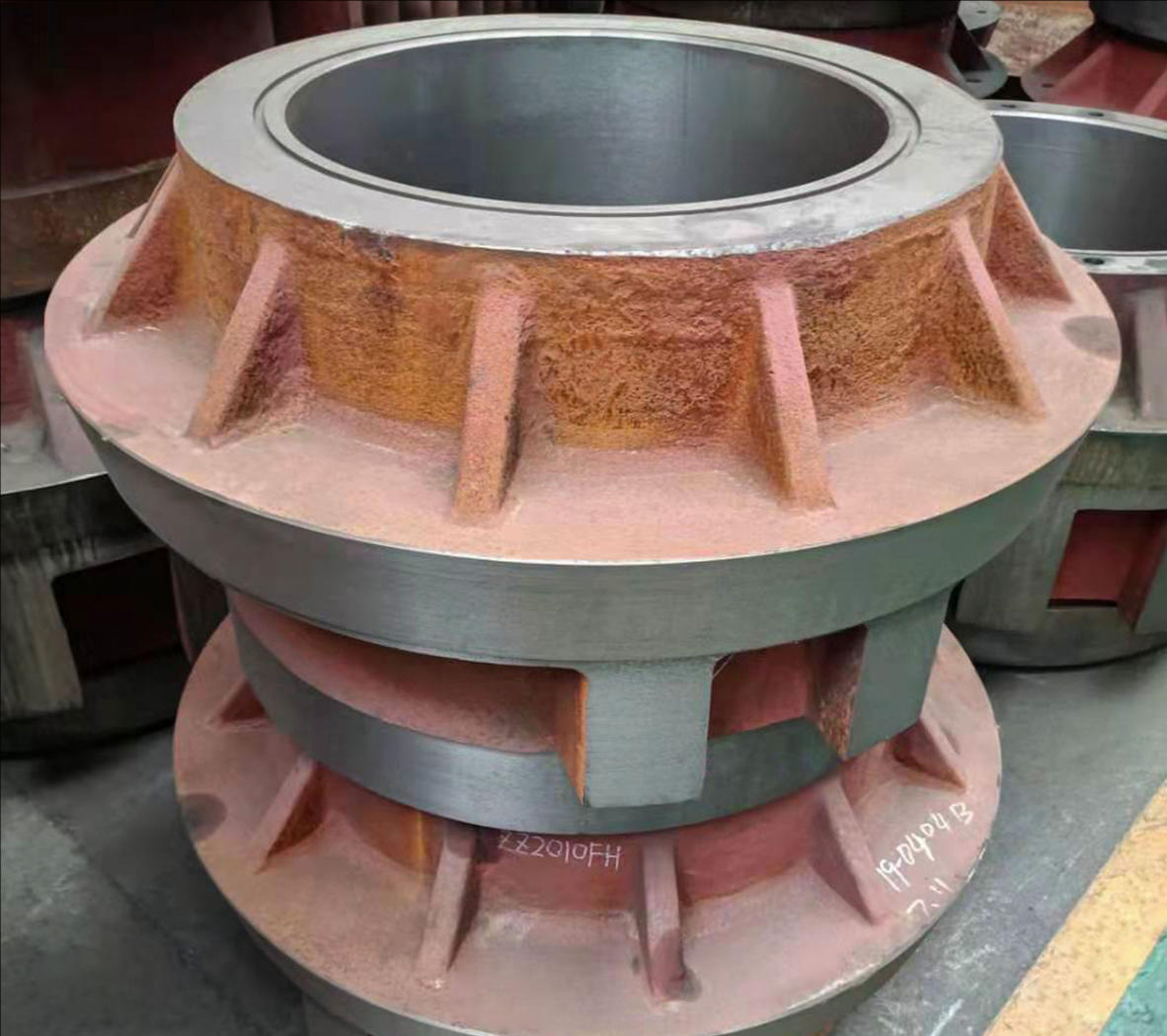 Якія меры засцярогі трэба прыняць пры кіданні пластычнага жалеза, выкарыстоўваючы працэс вытворчасці страчанай пены?